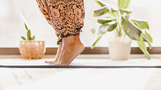 Höhenverstellbarer Schreibtisch YOGA Pro: 3 bewährte Wege zu besserer Haltung